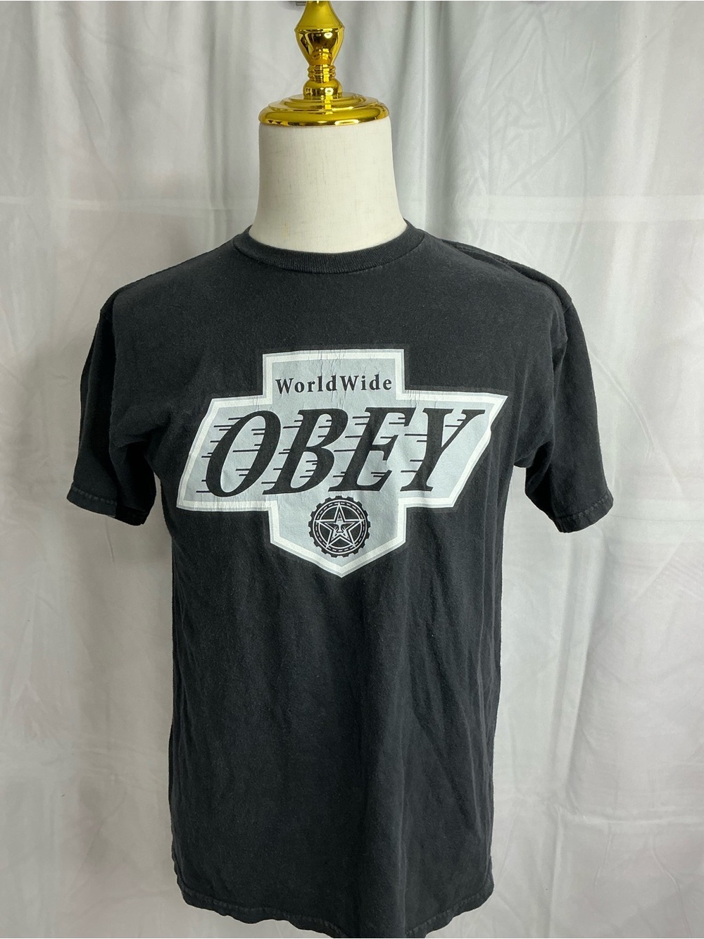2308 - Obey Worldwide Graphic T-Shirt Black Size Medium - Picture 2 of 10